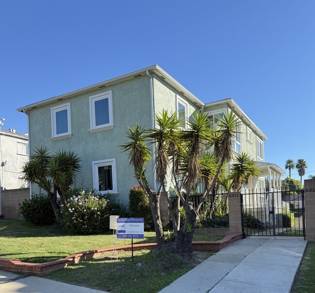 Exterior 2 - 6314 1/2 Overhill Dr Unit 6314 1.2