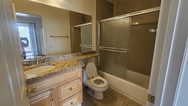 Photo - "Experience Tranquil Living: Beautiful 2-Bed, 2-Bath Condo with amazing amenities in Scottsdale!" Unit 2324