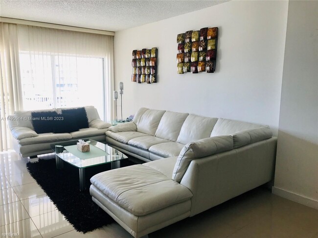 2 br, 2 bath Condo - 1950 S Ocean Dr Apt 3J - 2 br, 2 bath Condo - 1950 S Ocean Dr Apt 3J Unidad Apt 3J