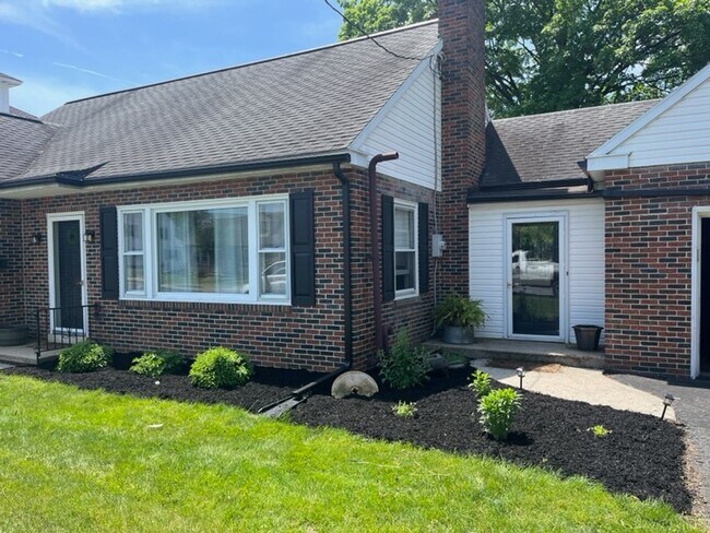 Photo - 130 N Grant St