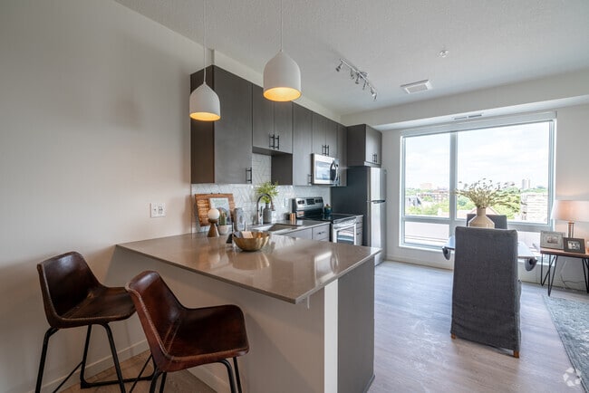 Photo - Odie Apartments