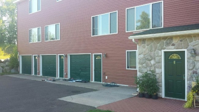 Photo - 5185 Samuelson Rd