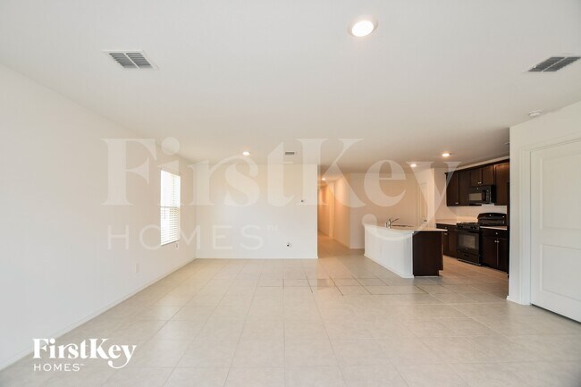 Photo - 1061 Crestview Dr