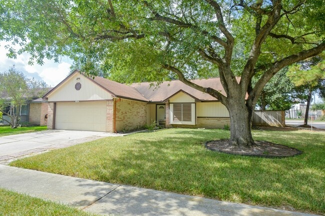 Photo - 19331 Nasworthy Dr