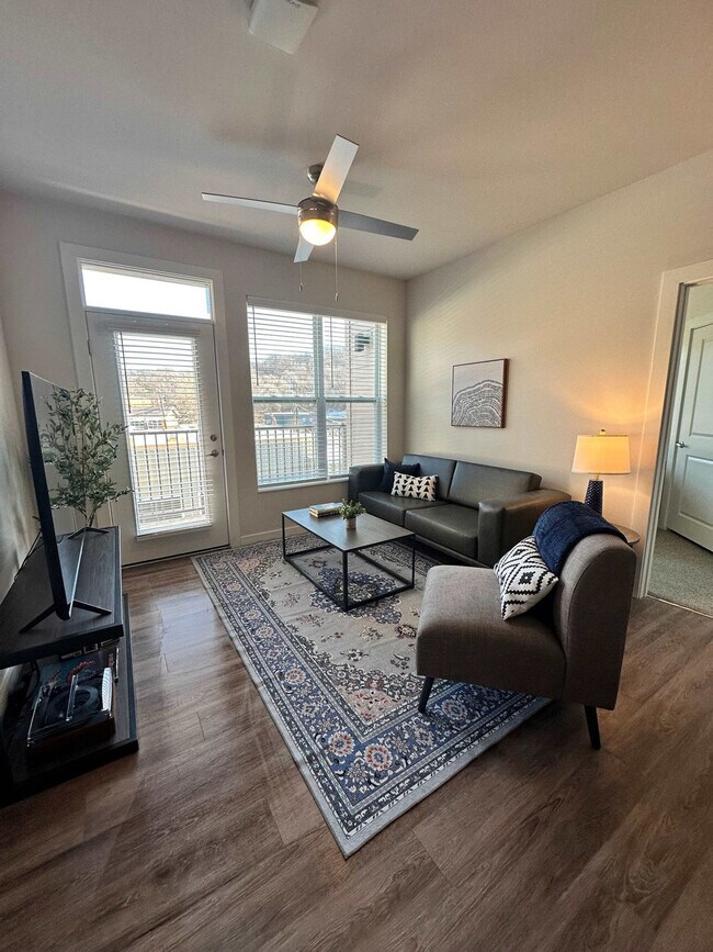 Photo - 1001 Marshall Ave Unit FL1-ID1261717P