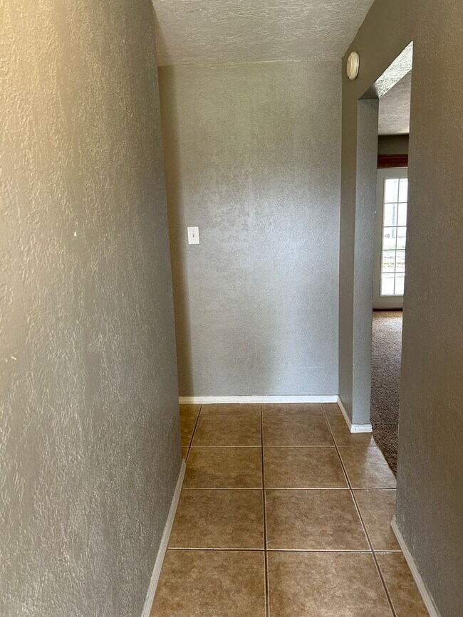 Photo - 3 bedroom, 1 3/4 baths NOW AVAILABLE in th...