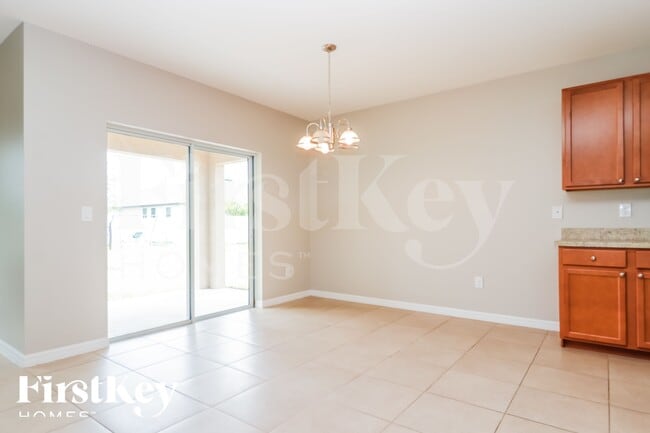 Photo - 710 SW 12th St