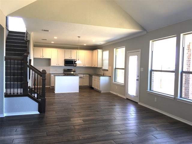 Photo - 601 Long Prairie Dr