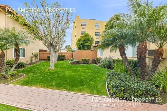 Photo - 15443 Van Buren St