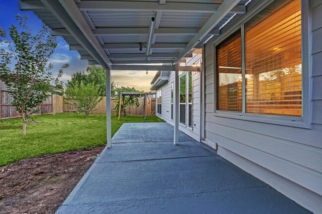 Photo - 3806 Flatwood Dr
