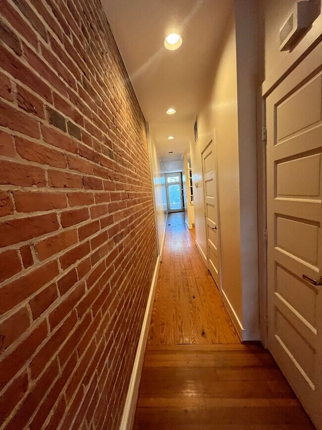 Photo - 126 N Payne St