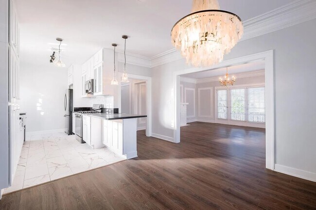 Photo - 3520 W 12th St