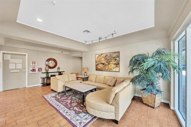 Photo - 1600 SE 15th St Unit 607