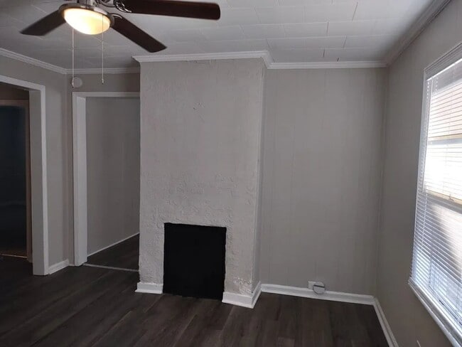 Photo - 513 Alford St