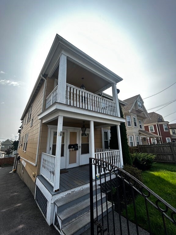Building Photo - 8 Mill St Unit 1 Rental
