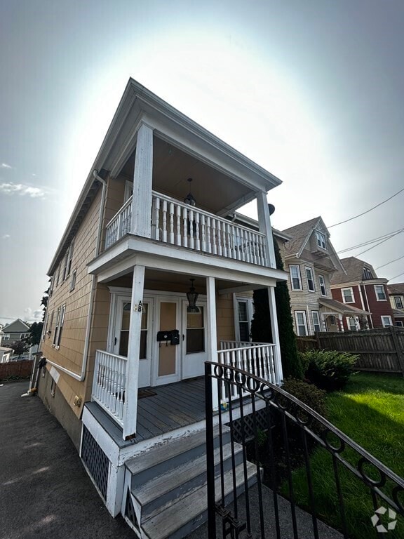 Building Photo - 8 Mill St Unit 1 Rental