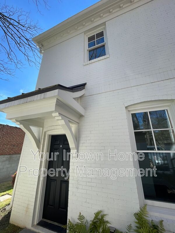 Photo - 367 Moreland Ave NE