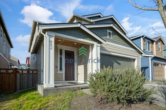 Photo - 4 BED ANS 2.5 BATH SINGLE FAMILY HOUSE FOR RENT