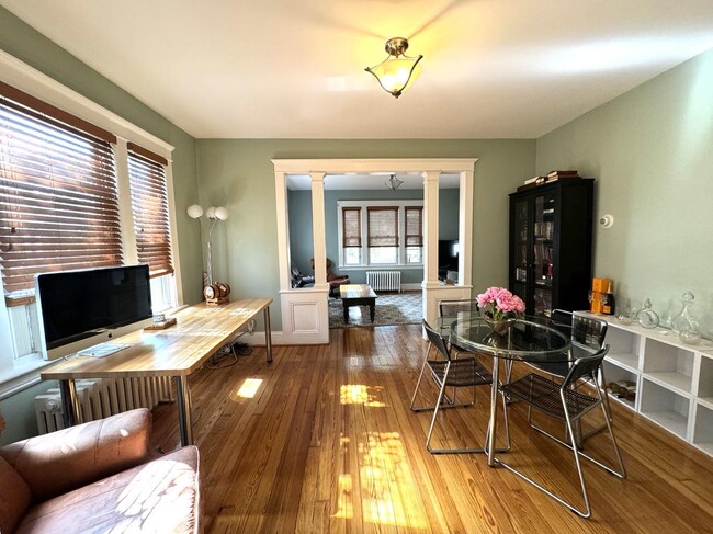 Building Photo - 5 8th Ave Unit 5 8th Avenue Danbury CT