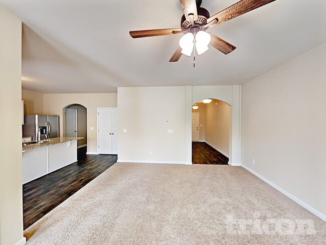 Photo - 174 Southwind Cir