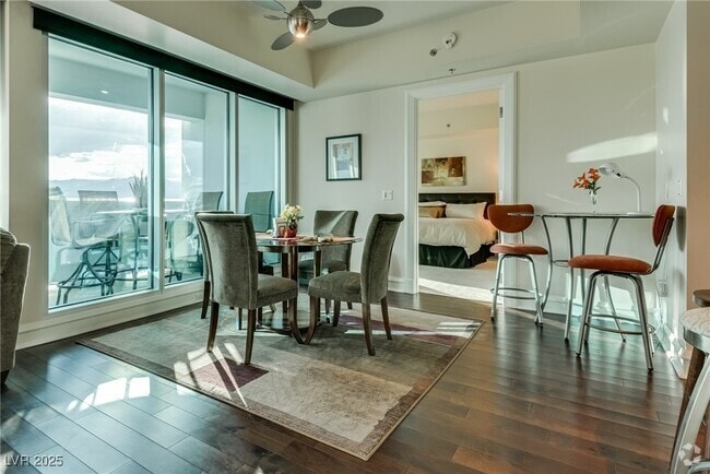 Building Photo - 2700 S Las Vegas Blvd Unit 3909 Rental