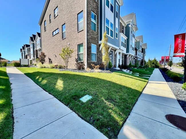 Photo - Stunning Executive Townhome Liberty Twp