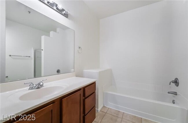 Photo - 2291 W Horizon Ridge Pkwy