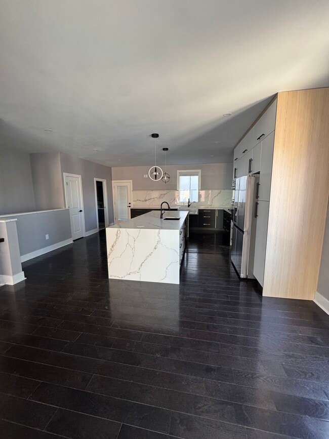 Photo - 3116 Dobson St