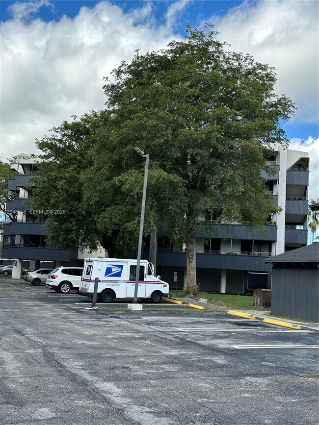 16220 NW 2nd Ave Unit 412