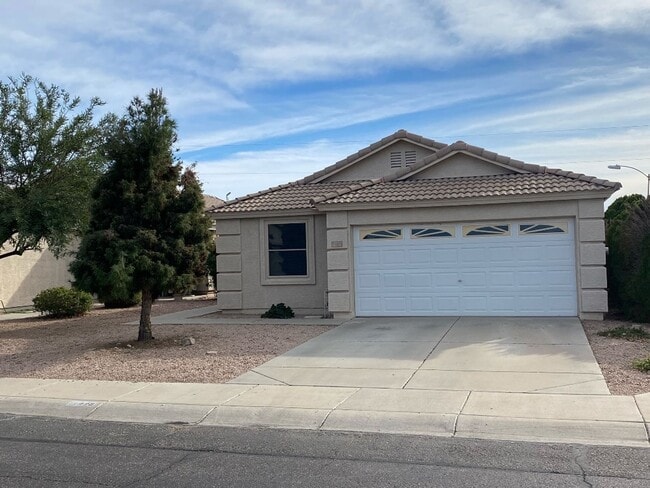 Photo - 11425 W Pinehollow Dr