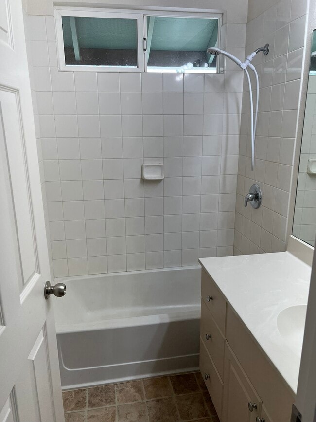 Photo - 87-1976 Pakeke St