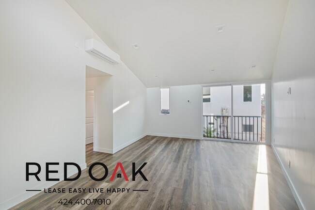 Photo - 2136 Cove Ave Unidad 2136 Rental