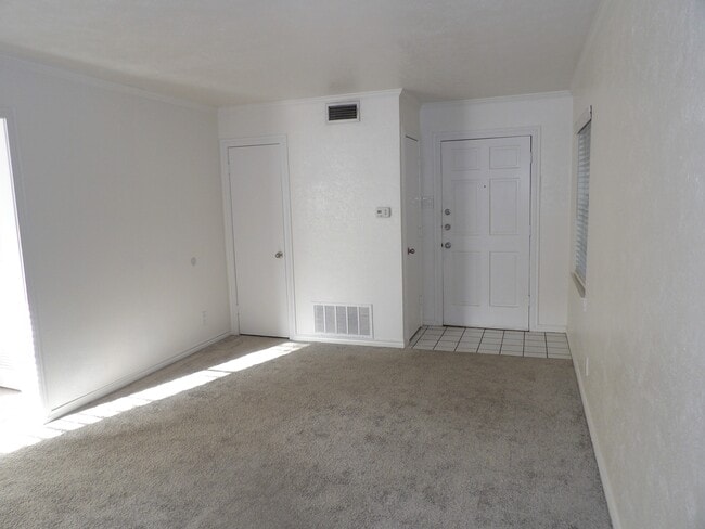 Photo - 4311 Cole Ave Unit 106