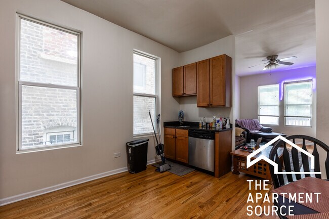 Photo - 2517 N Ashland Ave Unit 1