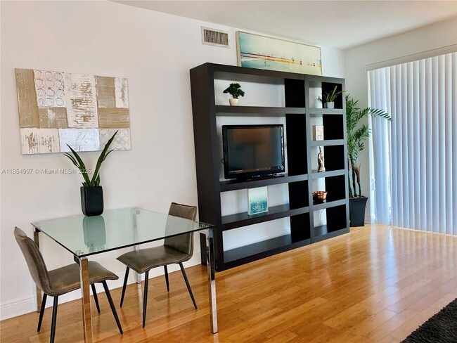 Photo - 7275 SW 89th St Unidad B516