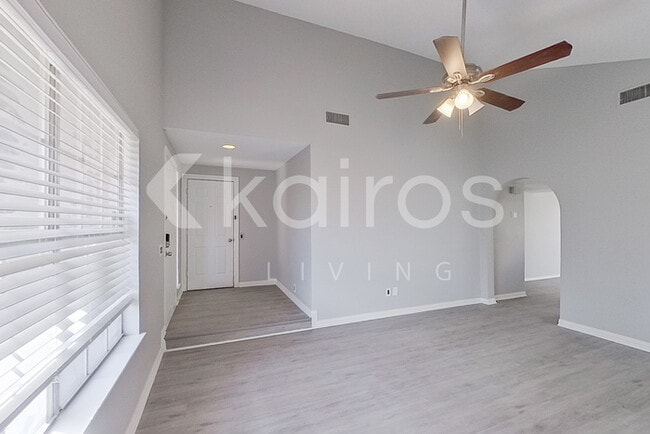 Photo - 2704 Shadow Ct