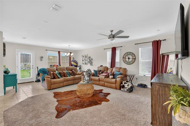 Photo - 968 Burnett Dr