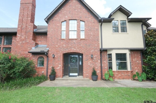 Photo - 18751 Ridgeline Rd