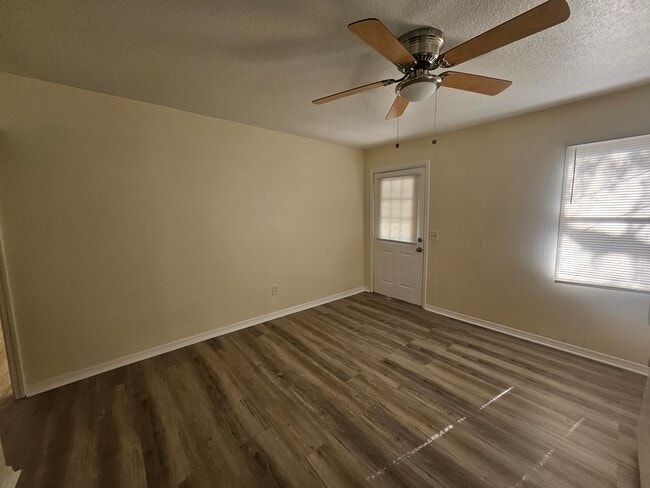 Photo - 7009 Old Middleburg Rd S Unit 7009