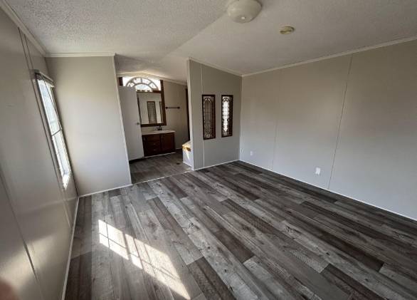 Photo - 109 Embert Ln