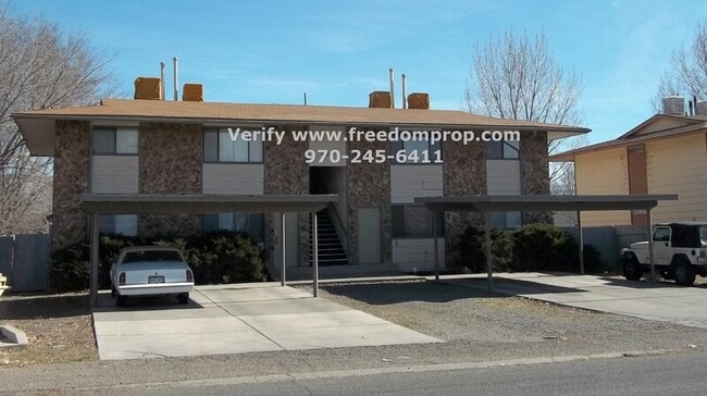 Building Photo - 496-32 1/8 32 1/8 Rd Unit 4