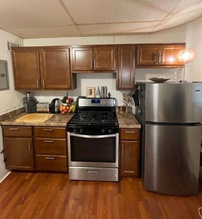 Photo - 3008 Paulowna St Unit 2
