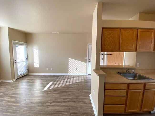 Photo - Reno Lower Midtown - Washer-Dryer in Unit/1 Small Pet Friendly Unit 185Hillcrest - D