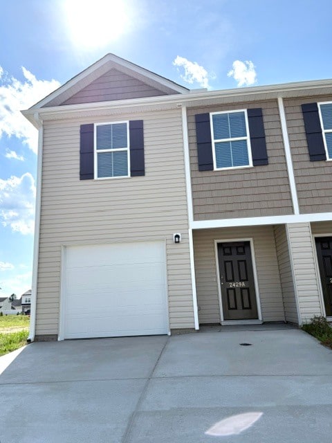 Building Photo - 2429 Brookville Dr