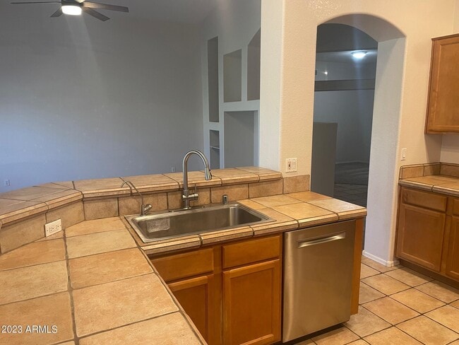 Photo - 244 W Goldfinch Way