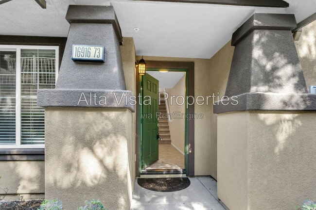 Photo - 16916 Hutchins Landing