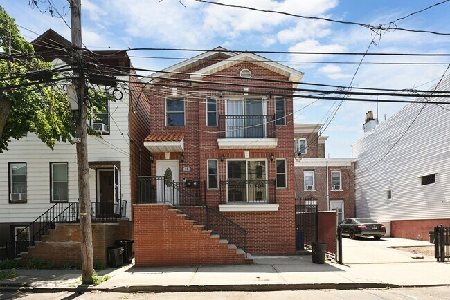 43 Manhattan Ave Unidad 1