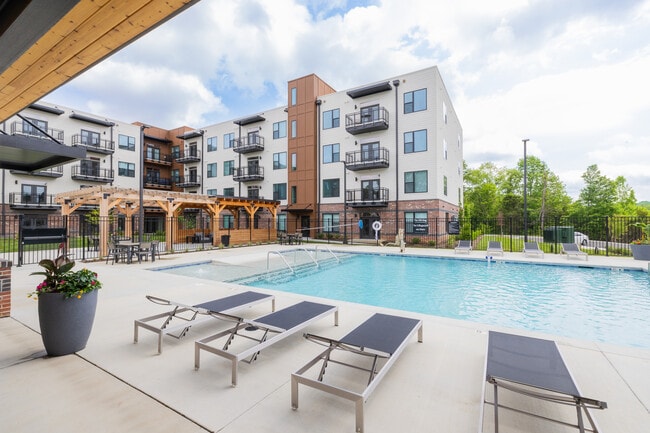 City West at Turkey Creek - City West at Turkey Creek Apartments