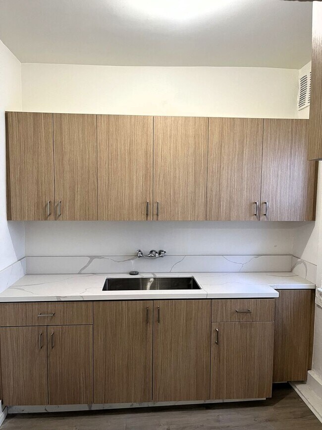 Photo - 1984 Park Grove Ave