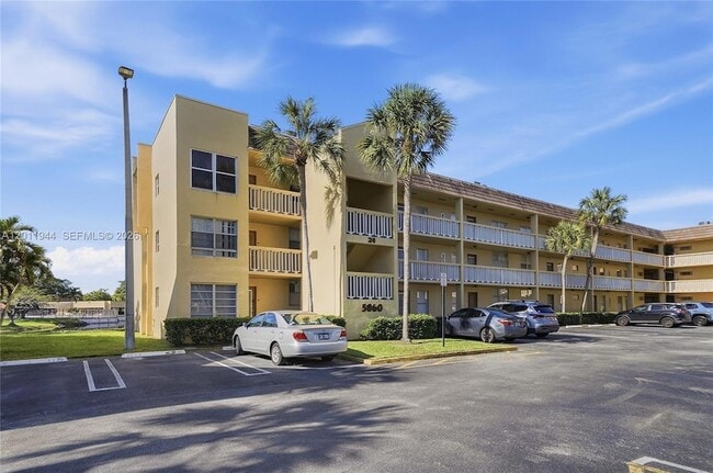 Photo - 5860 NW 64th Ave Unit 102